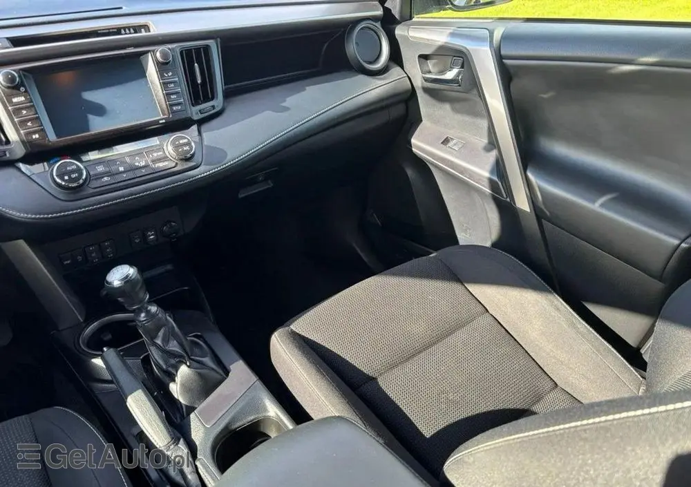 TOYOTA RAV4 2.0 4x4 Executive