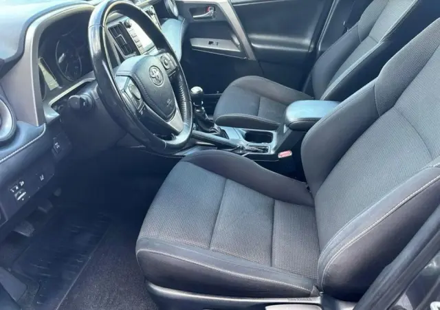 TOYOTA RAV4 2.0 4x4 Executive