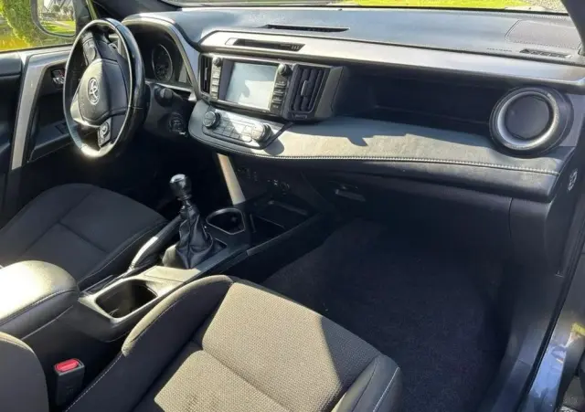 TOYOTA RAV4 2.0 4x4 Executive