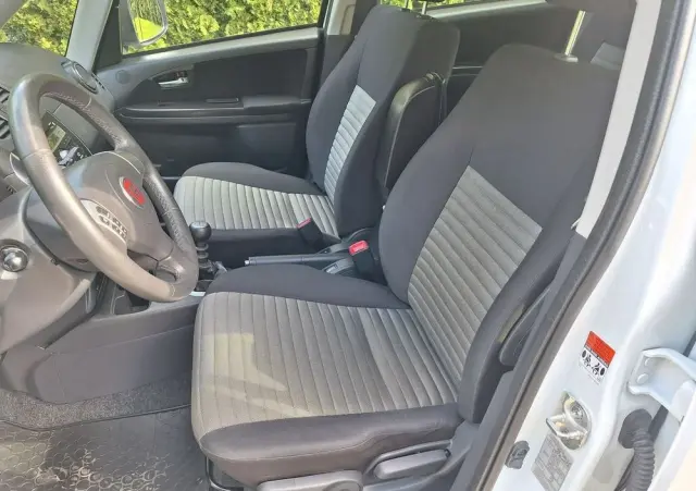 FIAT Sedici 2.0 Multijet 16V 4x4 Emotion