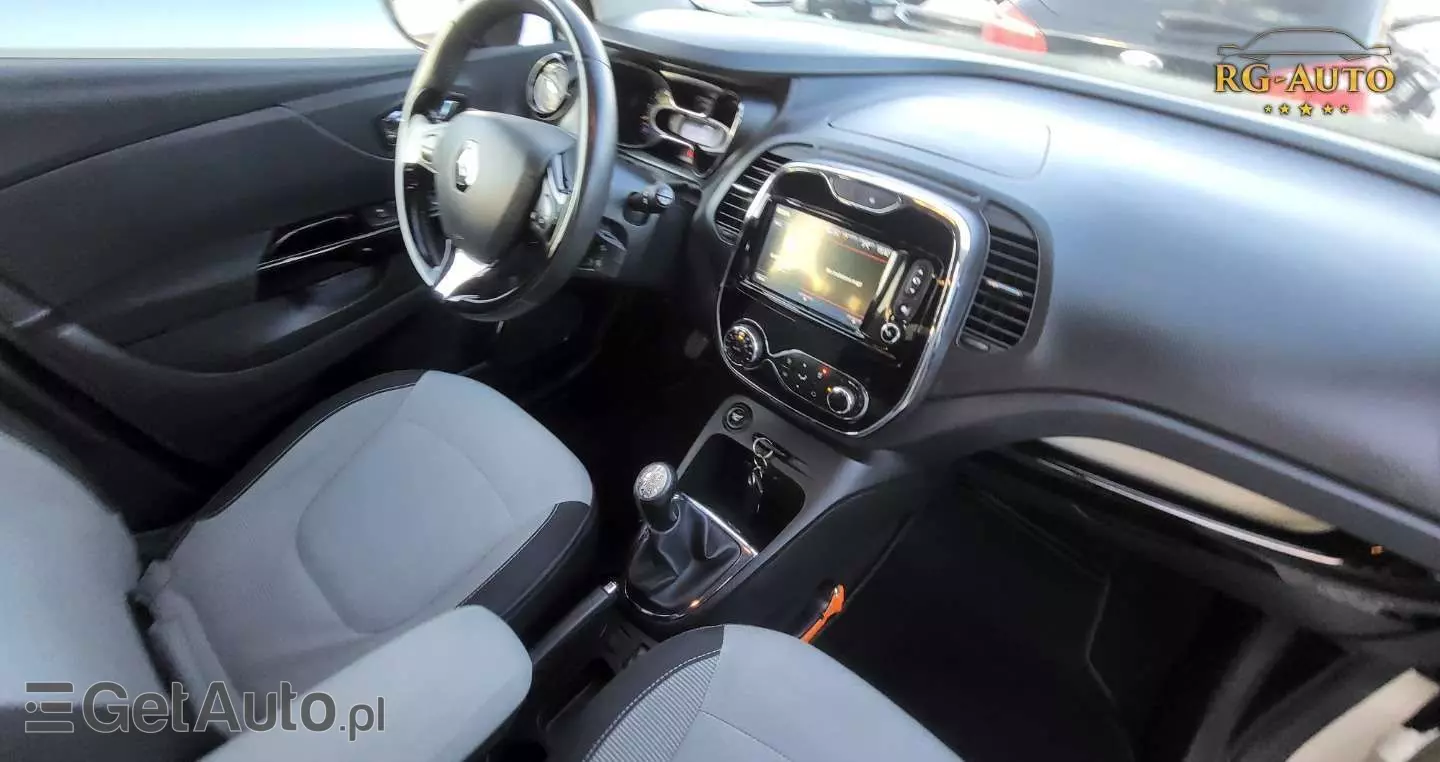 RENAULT Captur 