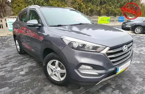 HYUNDAI Tucson 