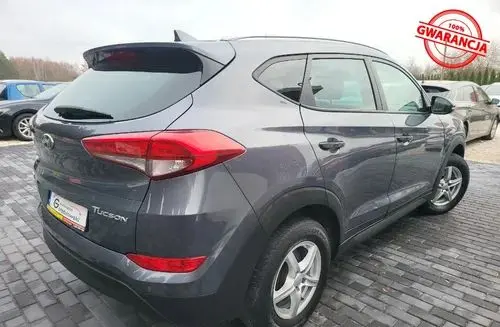 HYUNDAI Tucson 