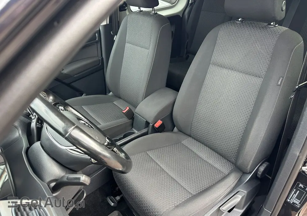 VOLKSWAGEN Caddy 2.0 (7-Si.) DSG Maxi Highline