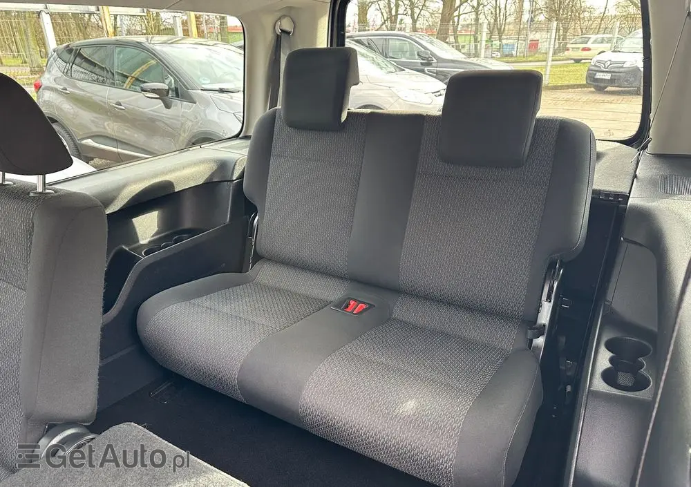 VOLKSWAGEN Caddy 2.0 (7-Si.) DSG Maxi Highline