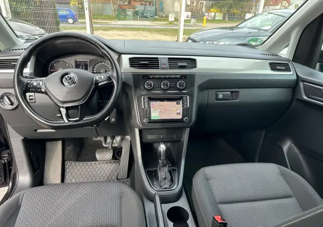 VOLKSWAGEN Caddy 2.0 (7-Si.) DSG Maxi Highline