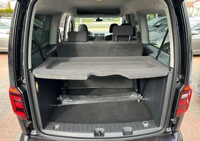 VOLKSWAGEN Caddy 2.0 (7-Si.) DSG Maxi Highline