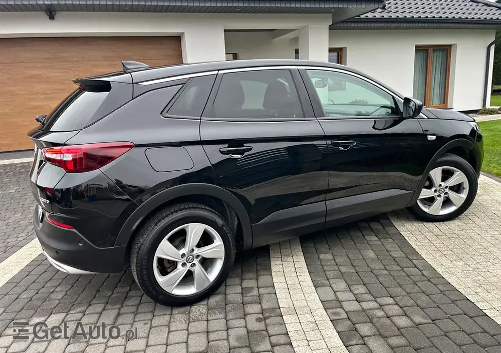 OPEL Grandland X 1.6 D Start/Stop Business INNOVATION