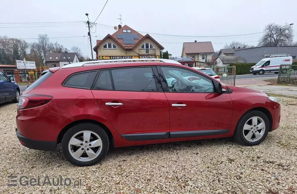 RENAULT Megane 1.6 16V (110 KM)