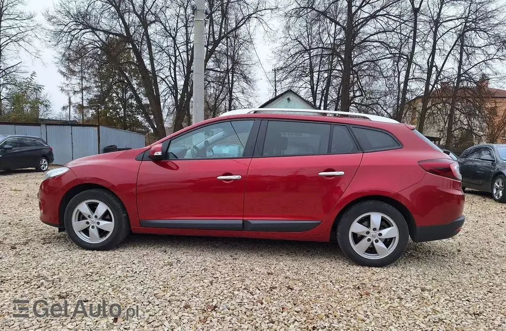 RENAULT Megane 1.6 16V (110 KM)