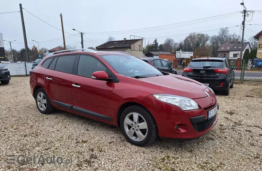 RENAULT Megane 1.6 16V (110 KM)