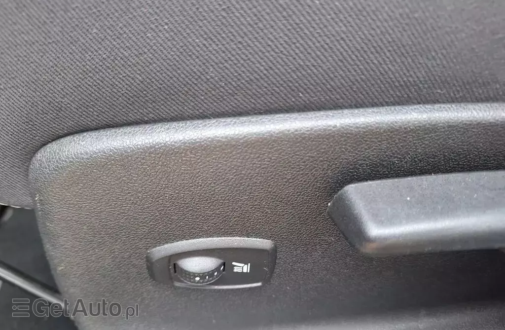 RENAULT Megane 1.6 16V (110 KM)