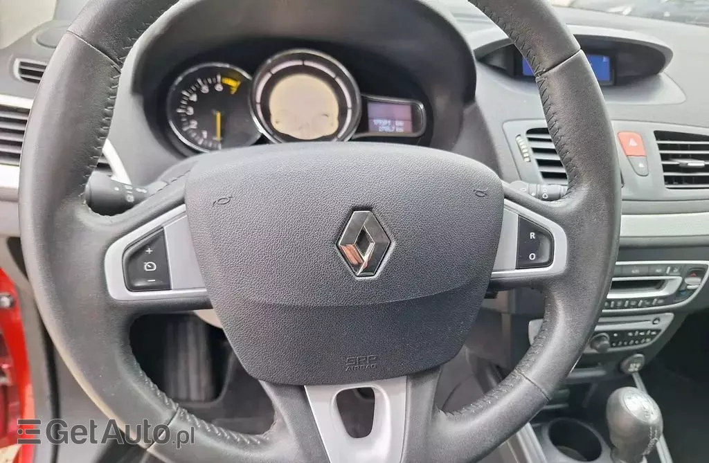 RENAULT Megane 1.6 16V (110 KM)