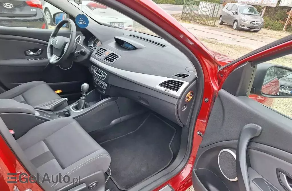 RENAULT Megane 1.6 16V (110 KM)