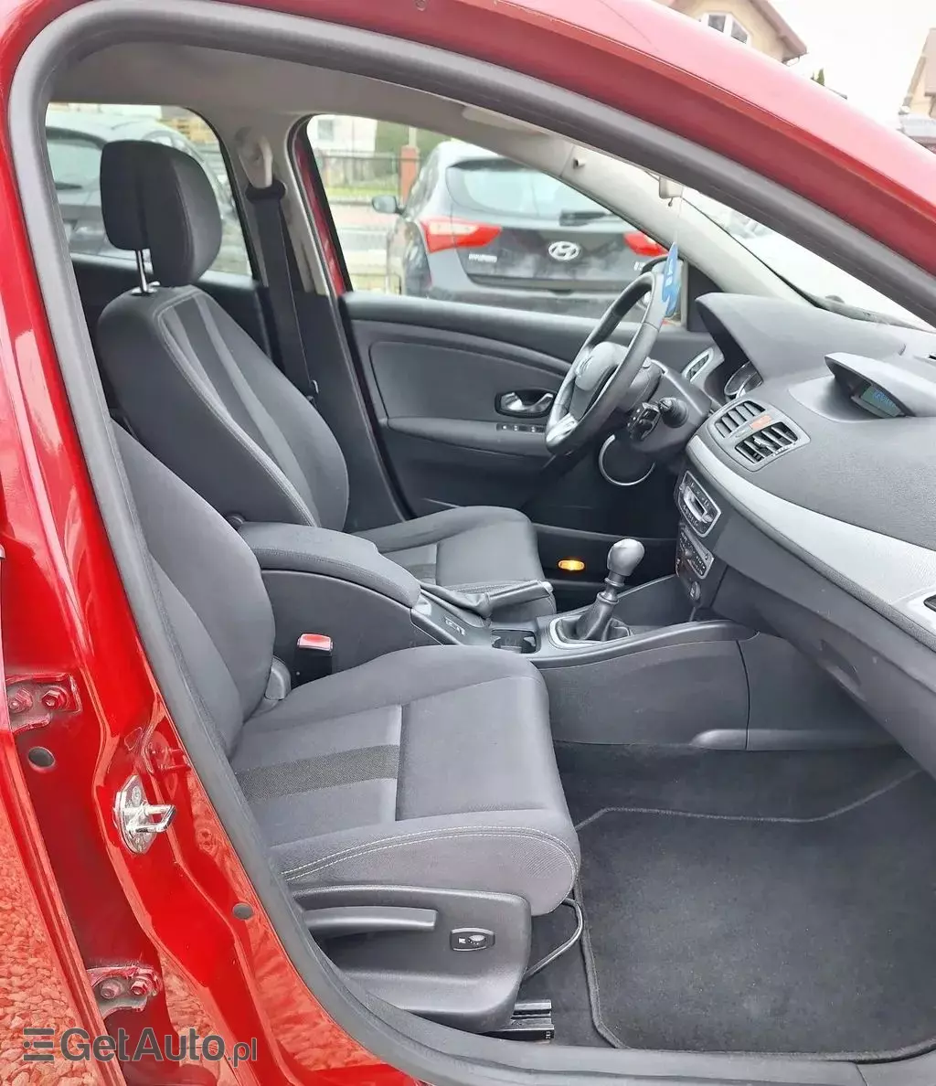 RENAULT Megane 1.6 16V (110 KM)