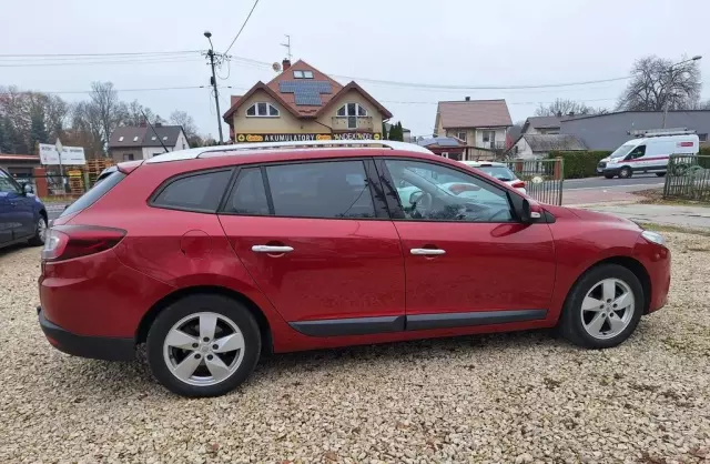 RENAULT Megane 1.6 16V (110 KM)