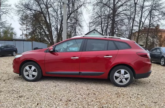 RENAULT Megane 1.6 16V (110 KM)