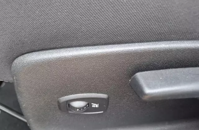 RENAULT Megane 1.6 16V (110 KM)