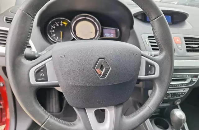 RENAULT Megane 1.6 16V (110 KM)