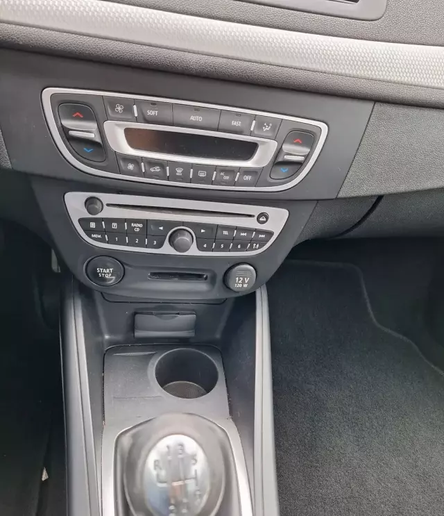 RENAULT Megane 1.6 16V (110 KM)