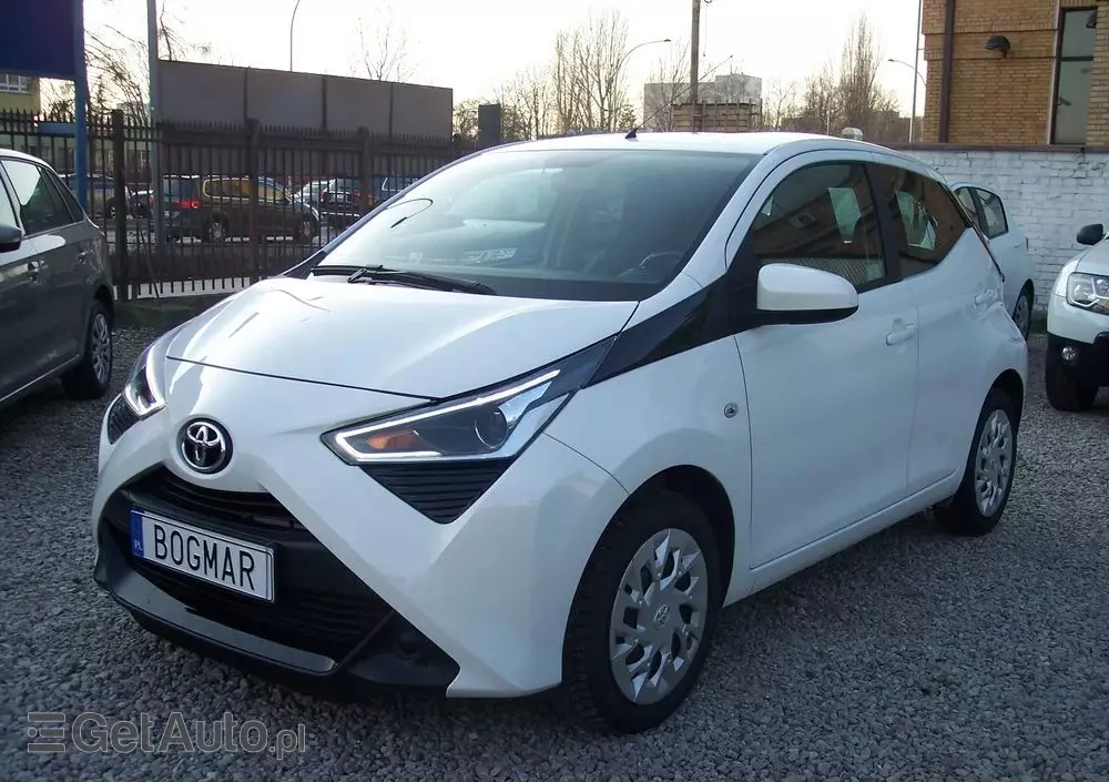 TOYOTA Aygo 1.0 VVT-i Black Edition
