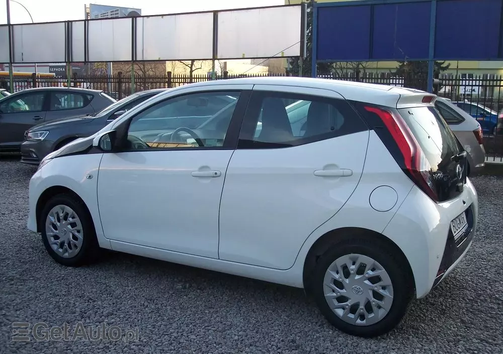 TOYOTA Aygo 1.0 VVT-i Black Edition