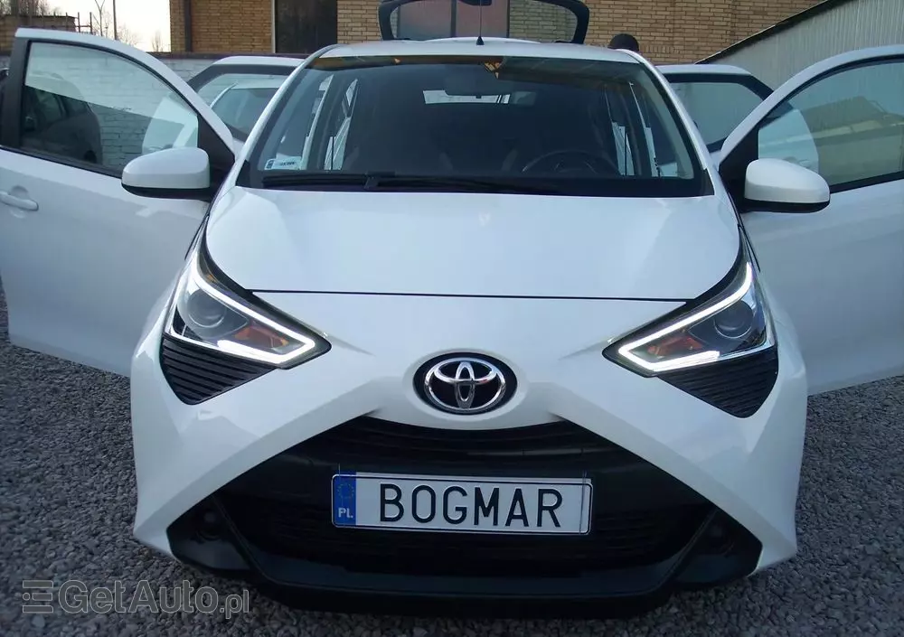TOYOTA Aygo 1.0 VVT-i Black Edition