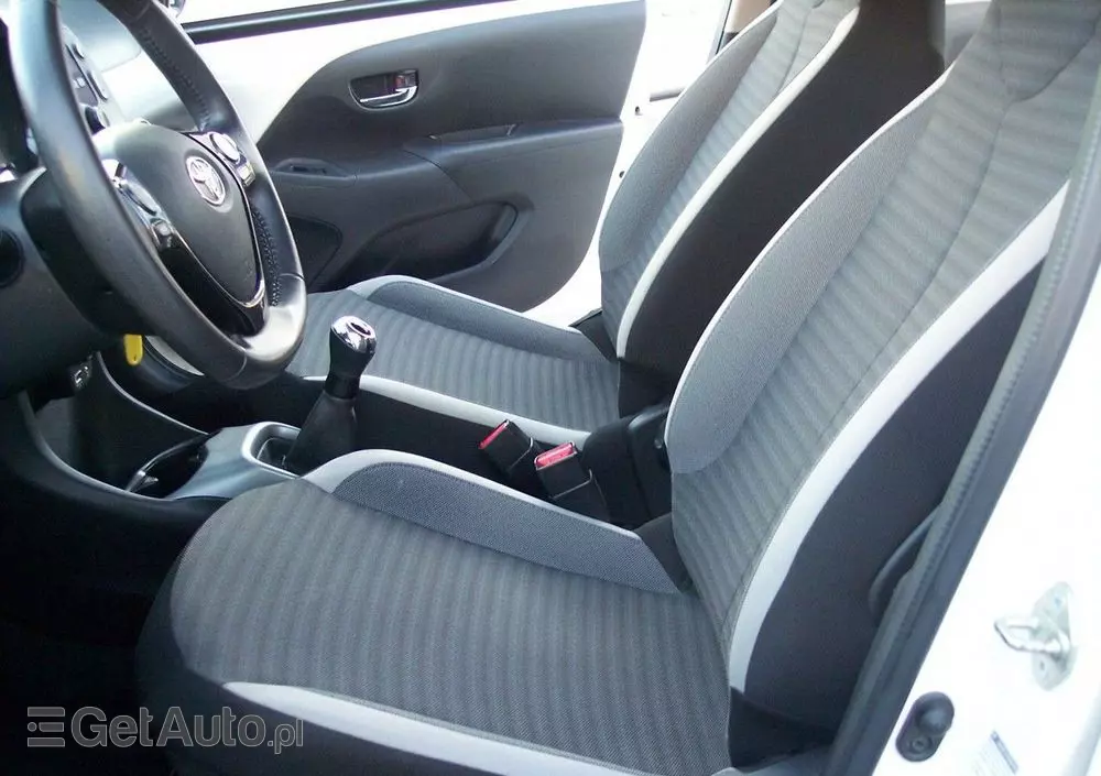 TOYOTA Aygo 1.0 VVT-i Black Edition