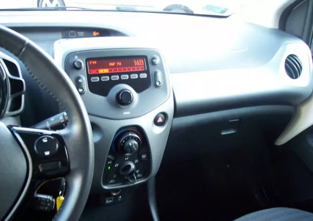 TOYOTA Aygo 1.0 VVT-i Black Edition