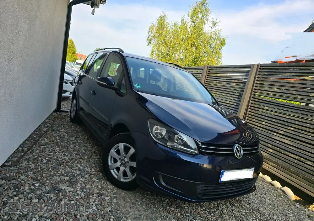 VOLKSWAGEN Touran 