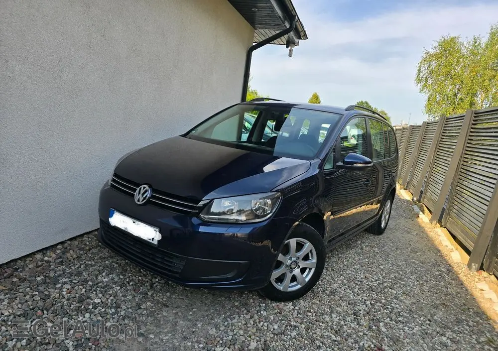 VOLKSWAGEN Touran 