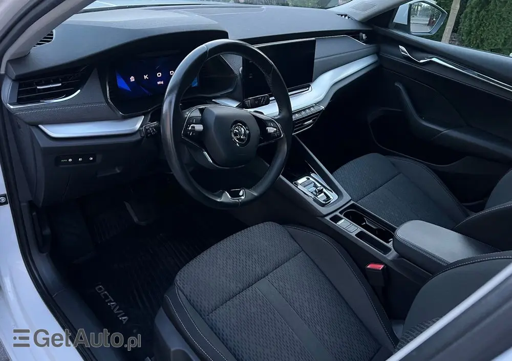 SKODA Octavia 2.0 TDI Style DSG
