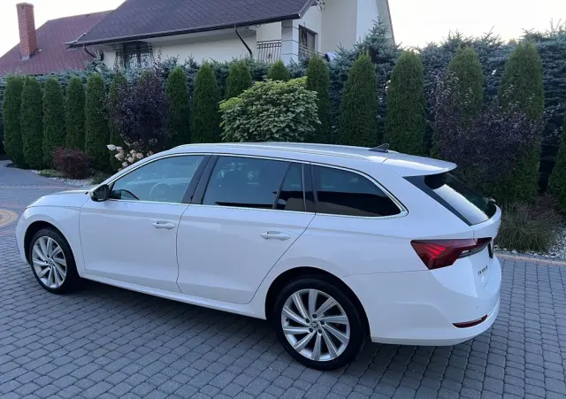 SKODA Octavia 2.0 TDI Style DSG