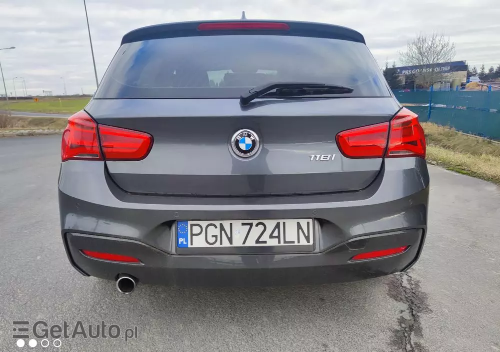 BMW Seria 1 118i Sport Line Shadow