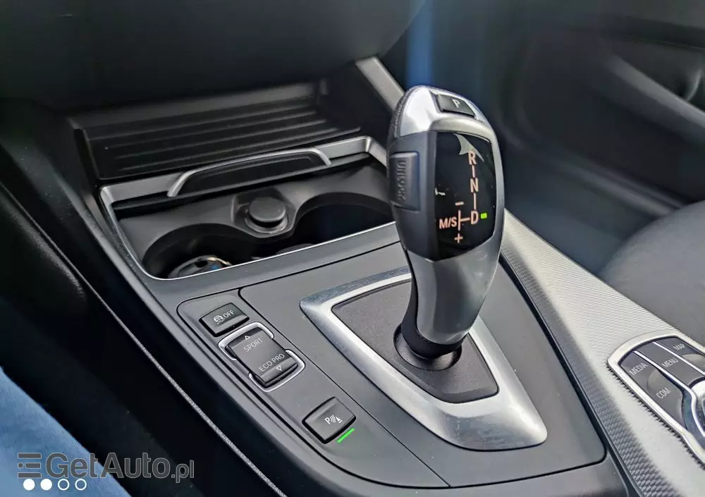 BMW Seria 1 118i Sport Line Shadow