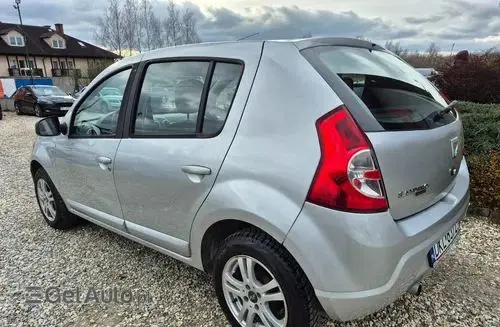 DACIA Sandero 