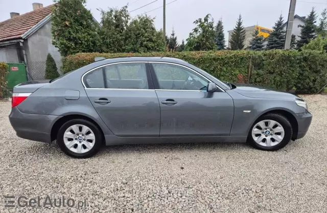 BMW Seria 5 523i (177 KM)
