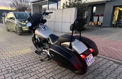 HARLEY-DAVIDSON Sport Glide Softail FLSB 