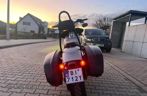 HARLEY-DAVIDSON Sport Glide Softail FLSB 