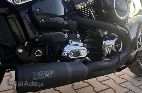 HARLEY-DAVIDSON Sport Glide Softail FLSB 