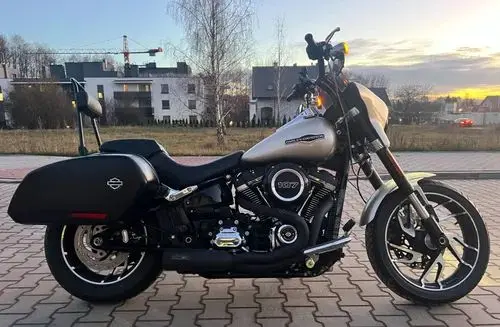 HARLEY-DAVIDSON Sport Glide Softail FLSB 
