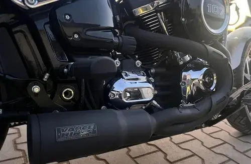 HARLEY-DAVIDSON Sport Glide Softail FLSB 