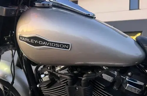 HARLEY-DAVIDSON Sport Glide Softail FLSB 