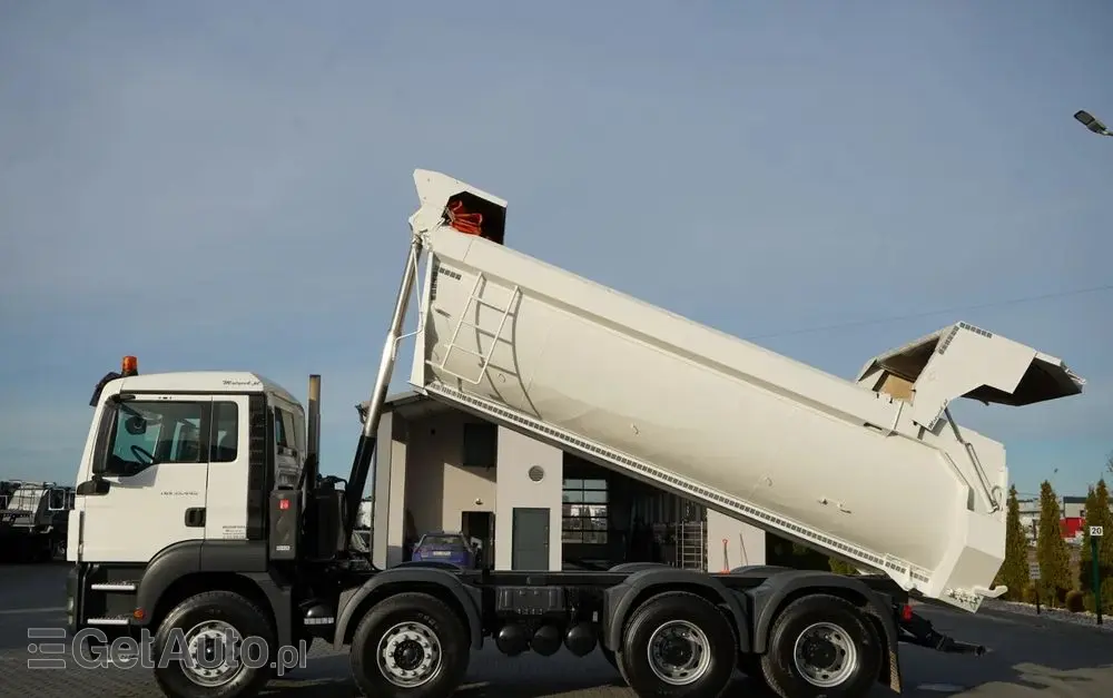 MAN TGS 35.440 / 8X4 / WYWROTKA TYLNOZSYPOWA / HYDROKLAPA / MANUAL  / EURO 5 