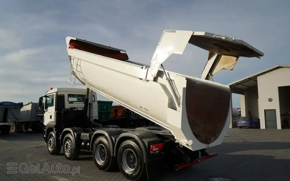 MAN TGS 35.440 / 8X4 / WYWROTKA TYLNOZSYPOWA / HYDROKLAPA / MANUAL  / EURO 5 