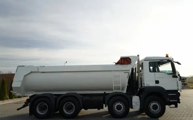 MAN TGS 35.440 / 8X4 / WYWROTKA TYLNOZSYPOWA / HYDROKLAPA / MANUAL  / EURO 5 