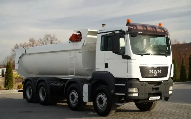MAN TGS 35.440 / 8X4 / WYWROTKA TYLNOZSYPOWA / HYDROKLAPA / MANUAL  / EURO 5 