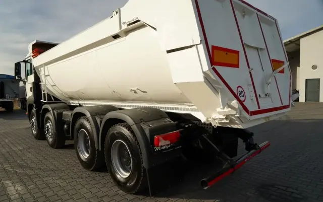 MAN TGS 35.440 / 8X4 / WYWROTKA TYLNOZSYPOWA / HYDROKLAPA / MANUAL  / EURO 5 