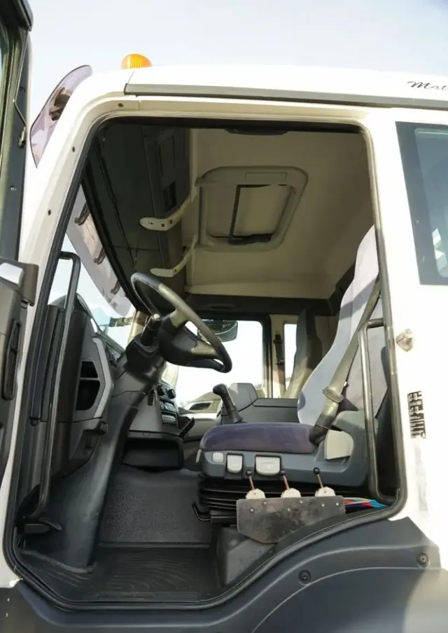 MAN TGS 35.440 / 8X4 / WYWROTKA TYLNOZSYPOWA / HYDROKLAPA / MANUAL  / EURO 5 