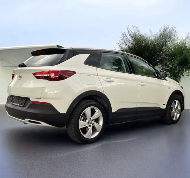 OPEL Grandland X 1.6 T PHEV 4x4 Elegance